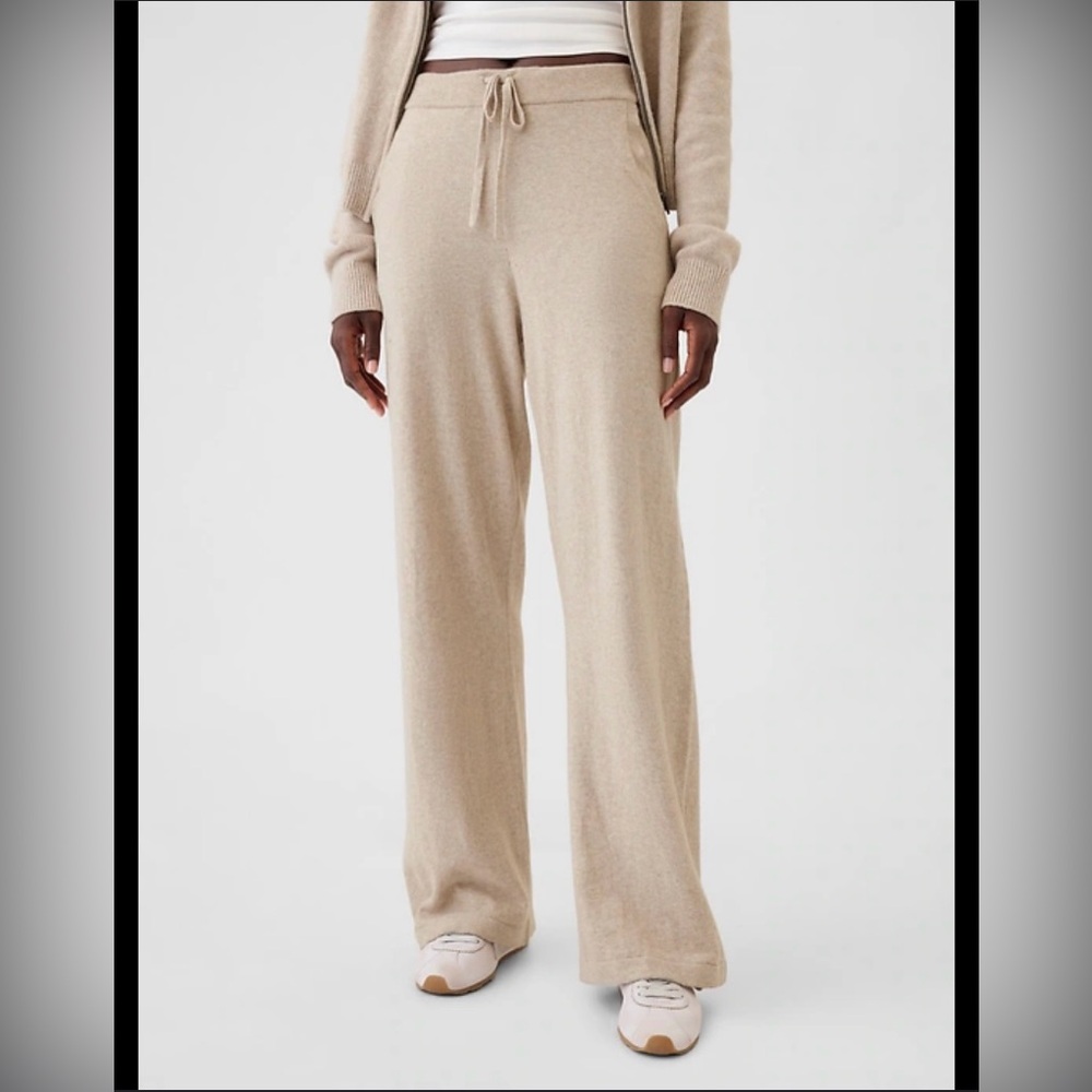 NWOT - Women's Sweater Pants in Cobblestone Beige